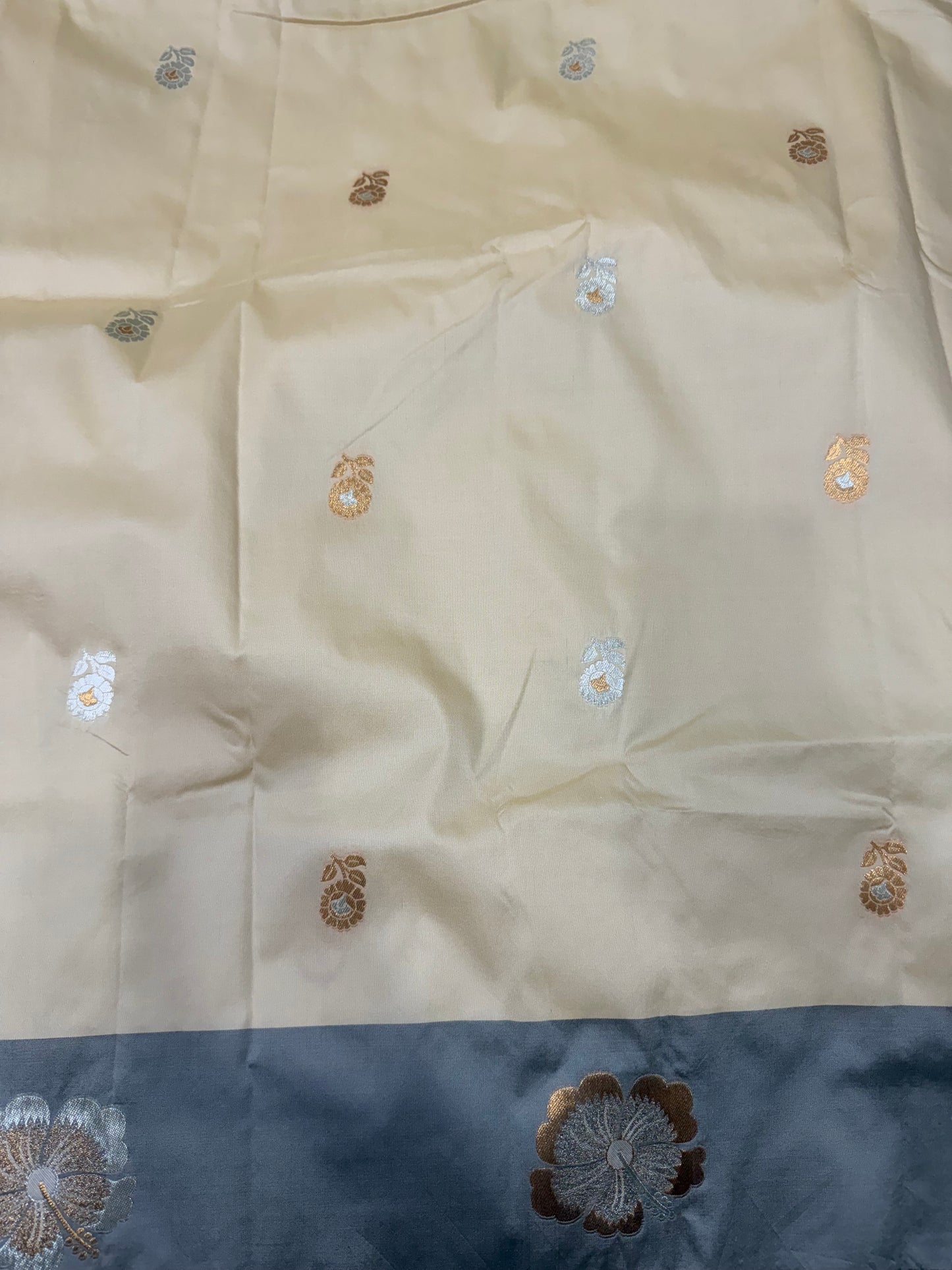 Lichi Soft Silk Saree - Kanchi Style pallu