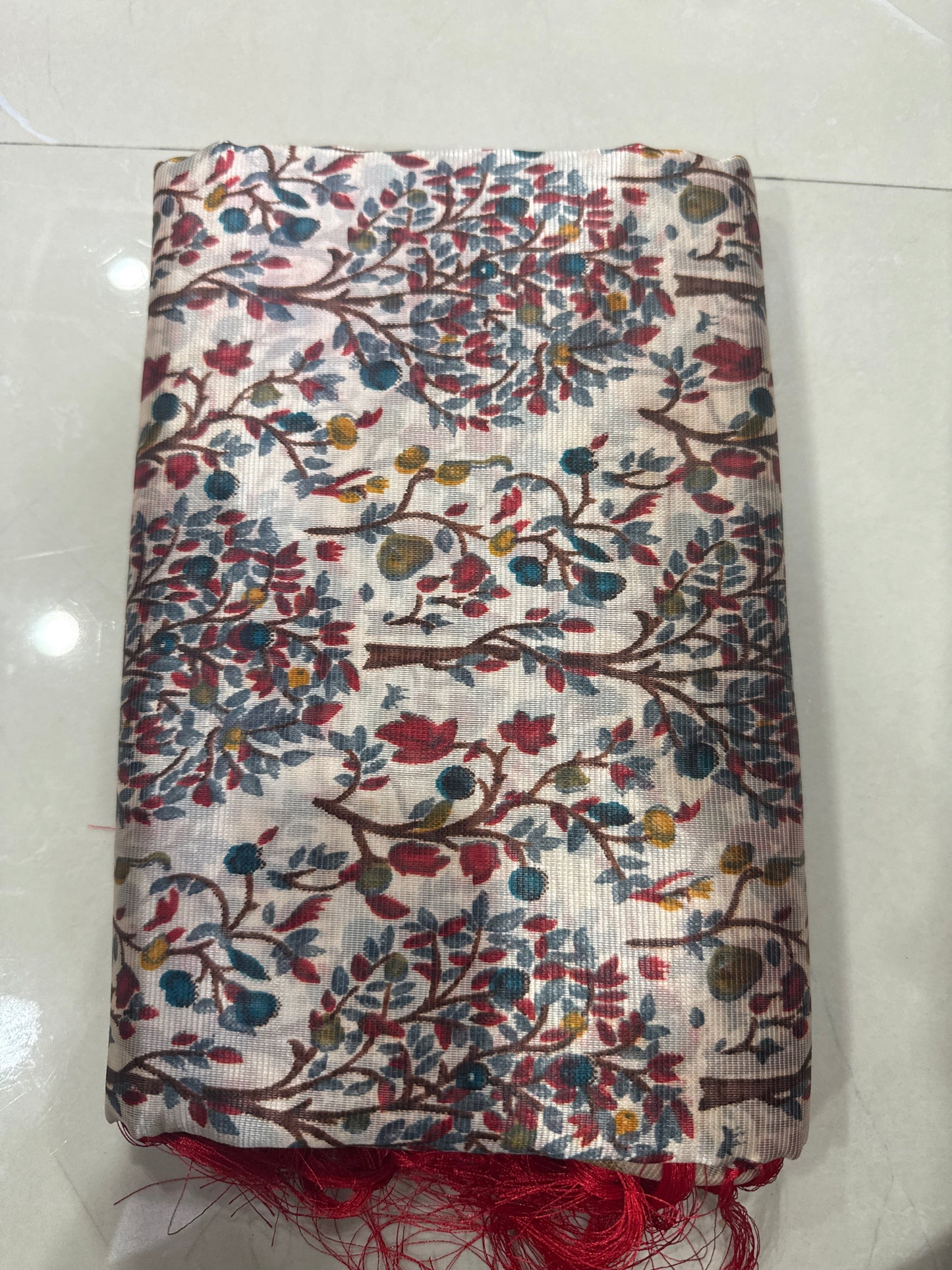 Floral Silk saree with lines on pallu and blouse