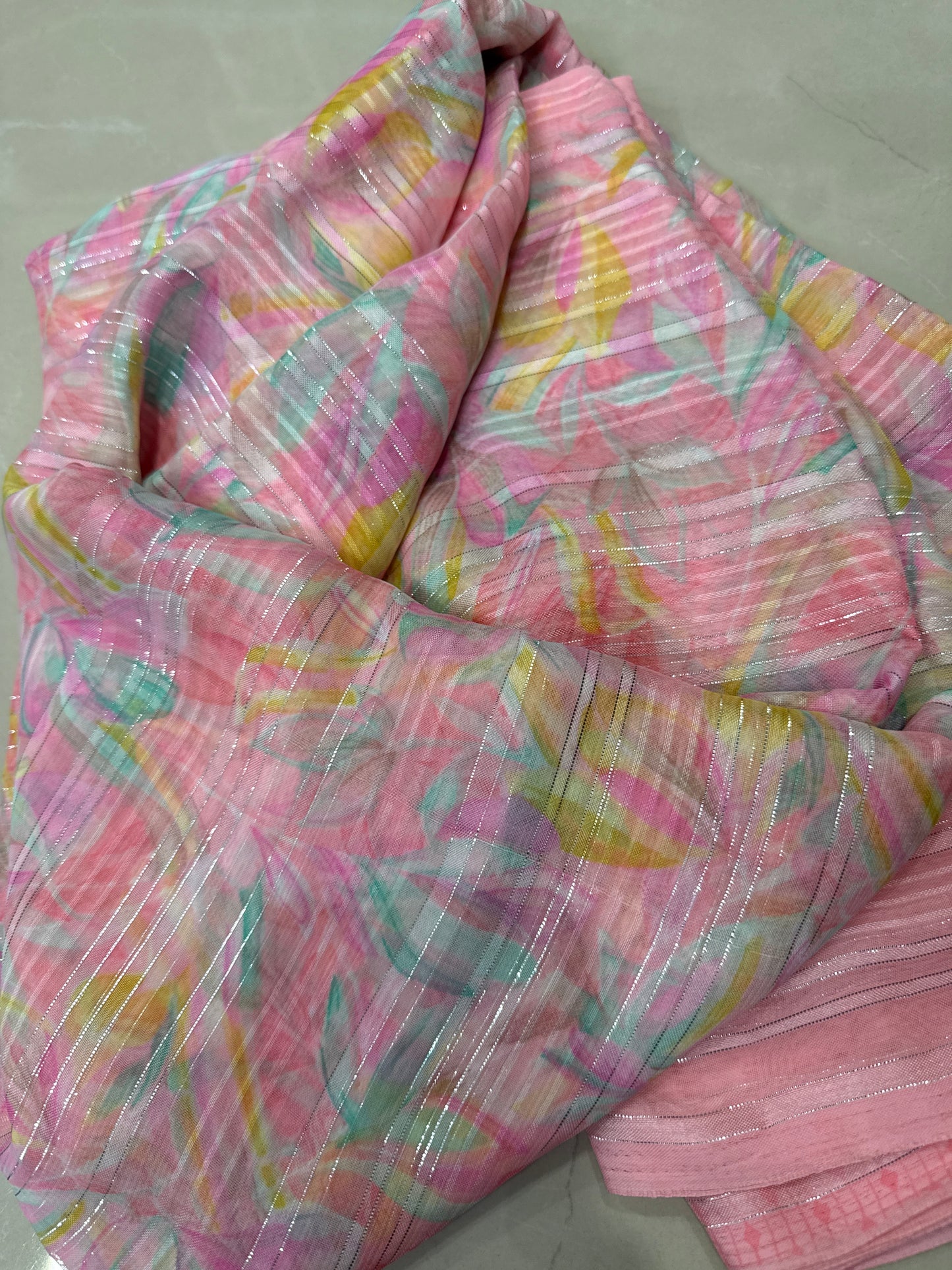 Synthetic silk with sequence lines