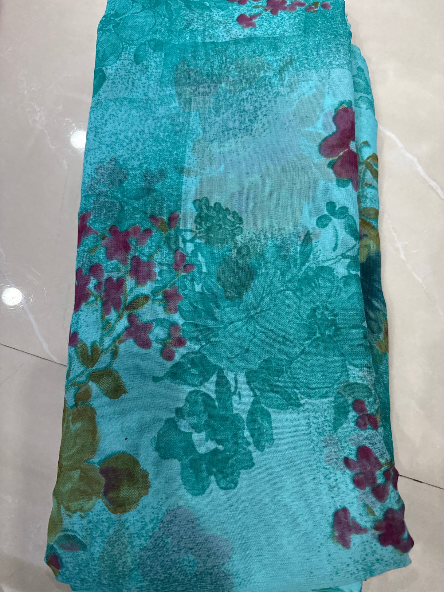 Chiffon saree with floral design