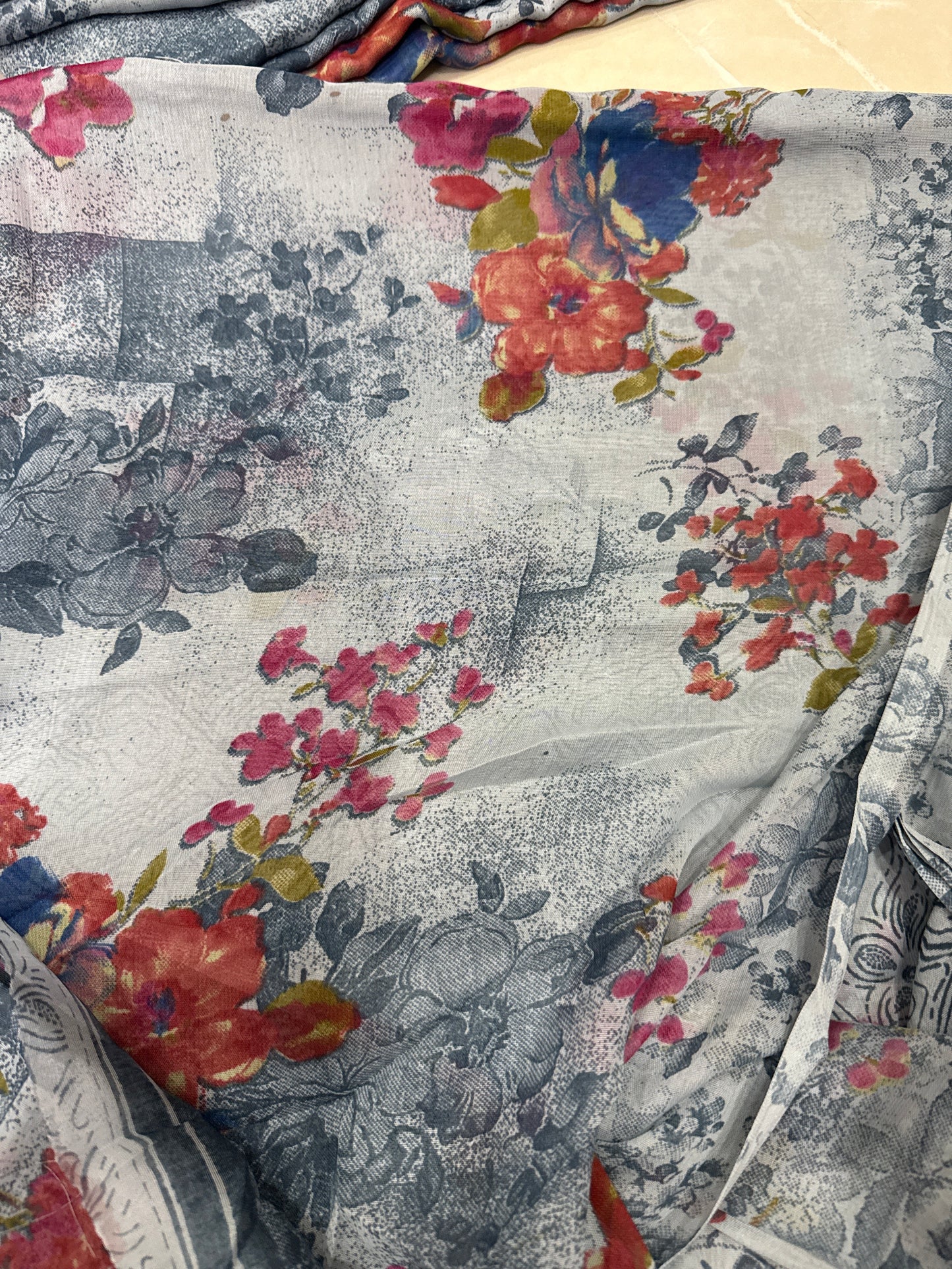 Georgette saree with floral design