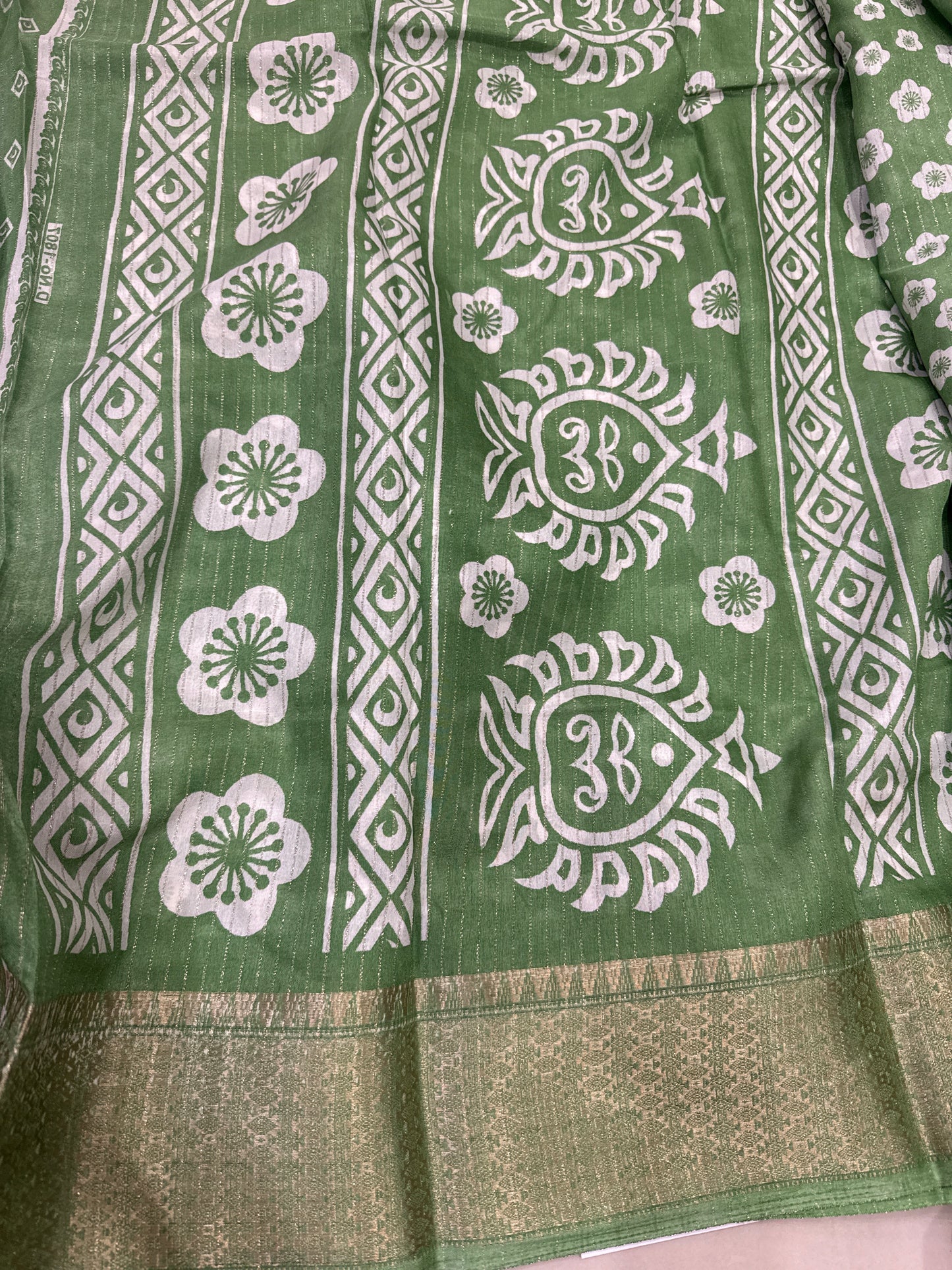 Chanderi Cotton With zari border weaving