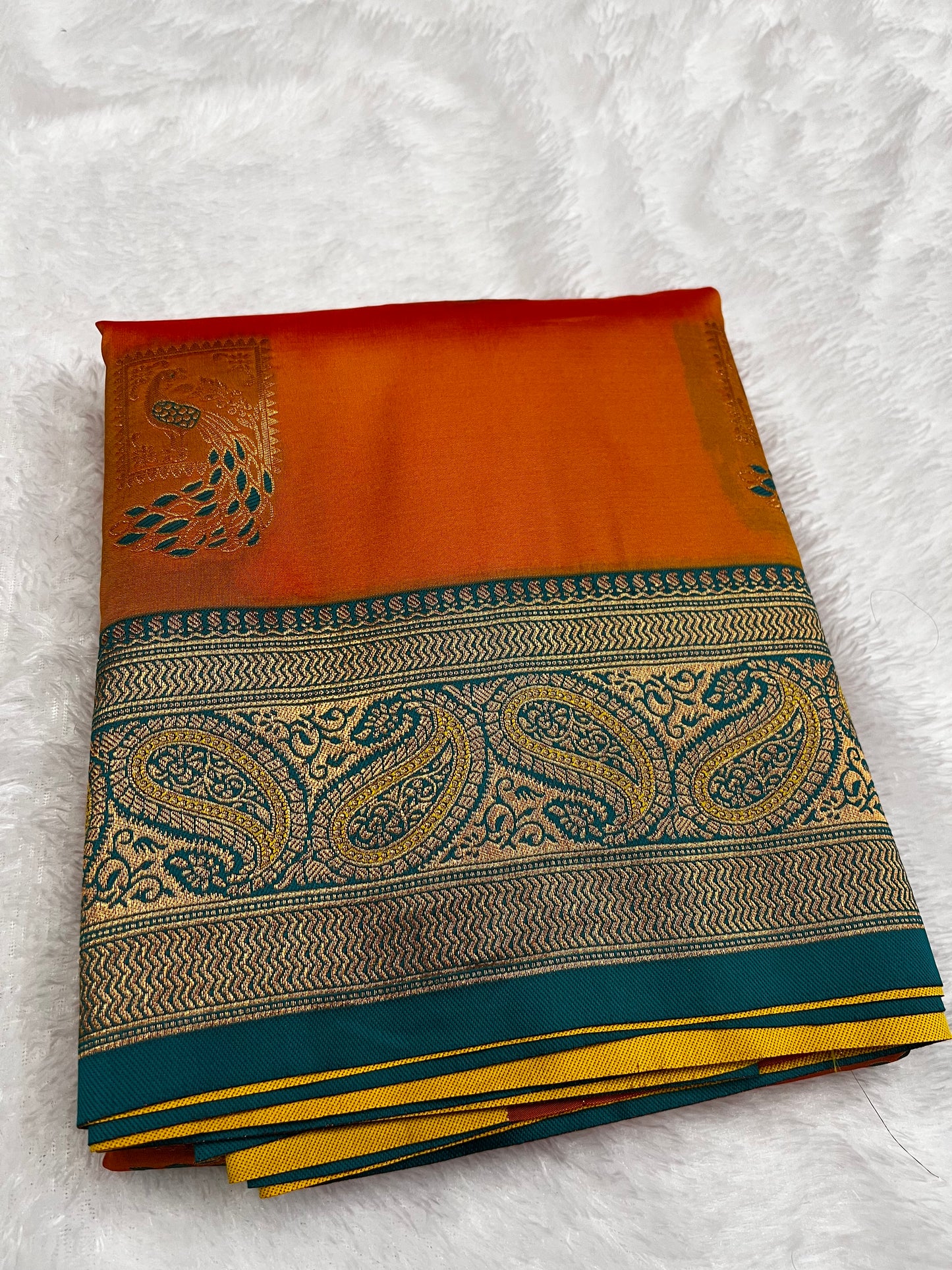 Adorable Banarasi Silk Zari Weaving Saree – Ethnic Wear with Peacock Design