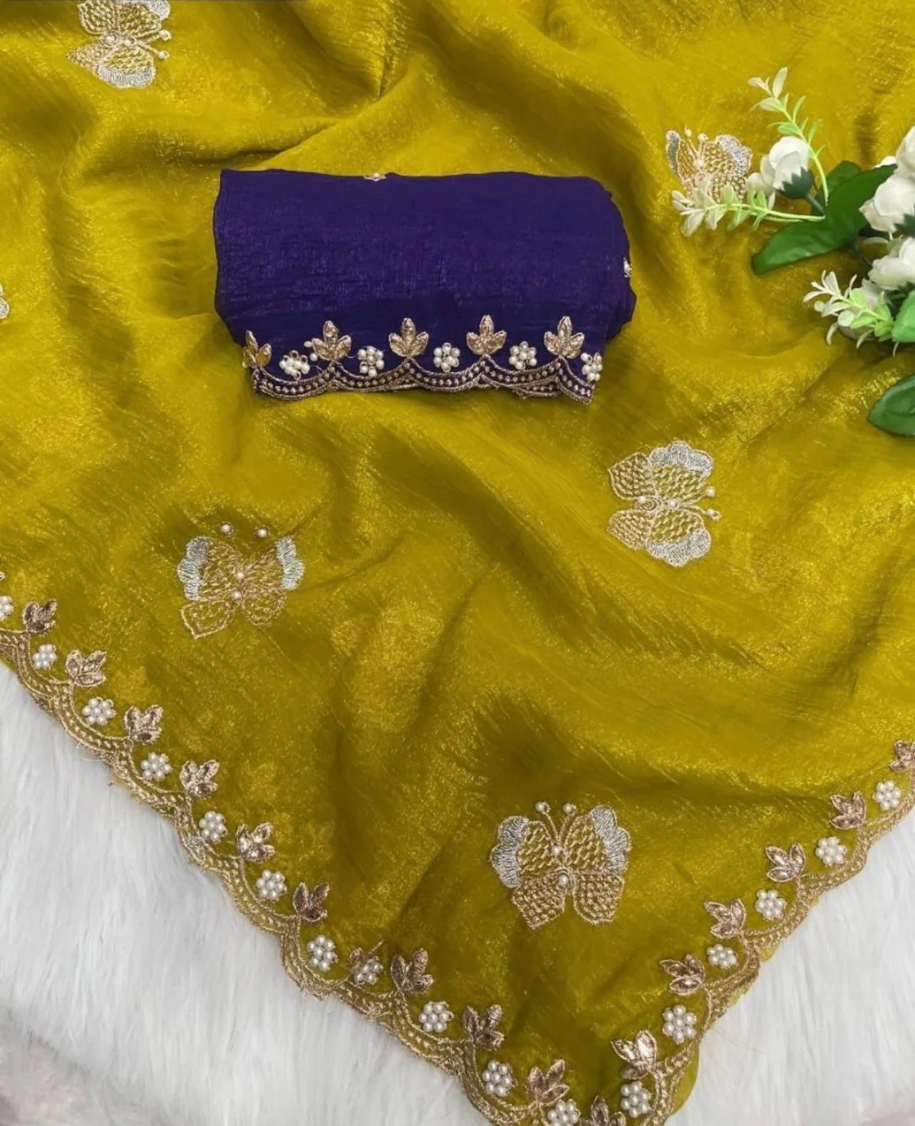Crushed Silk Saree with Kundan & Pearl Thread Work