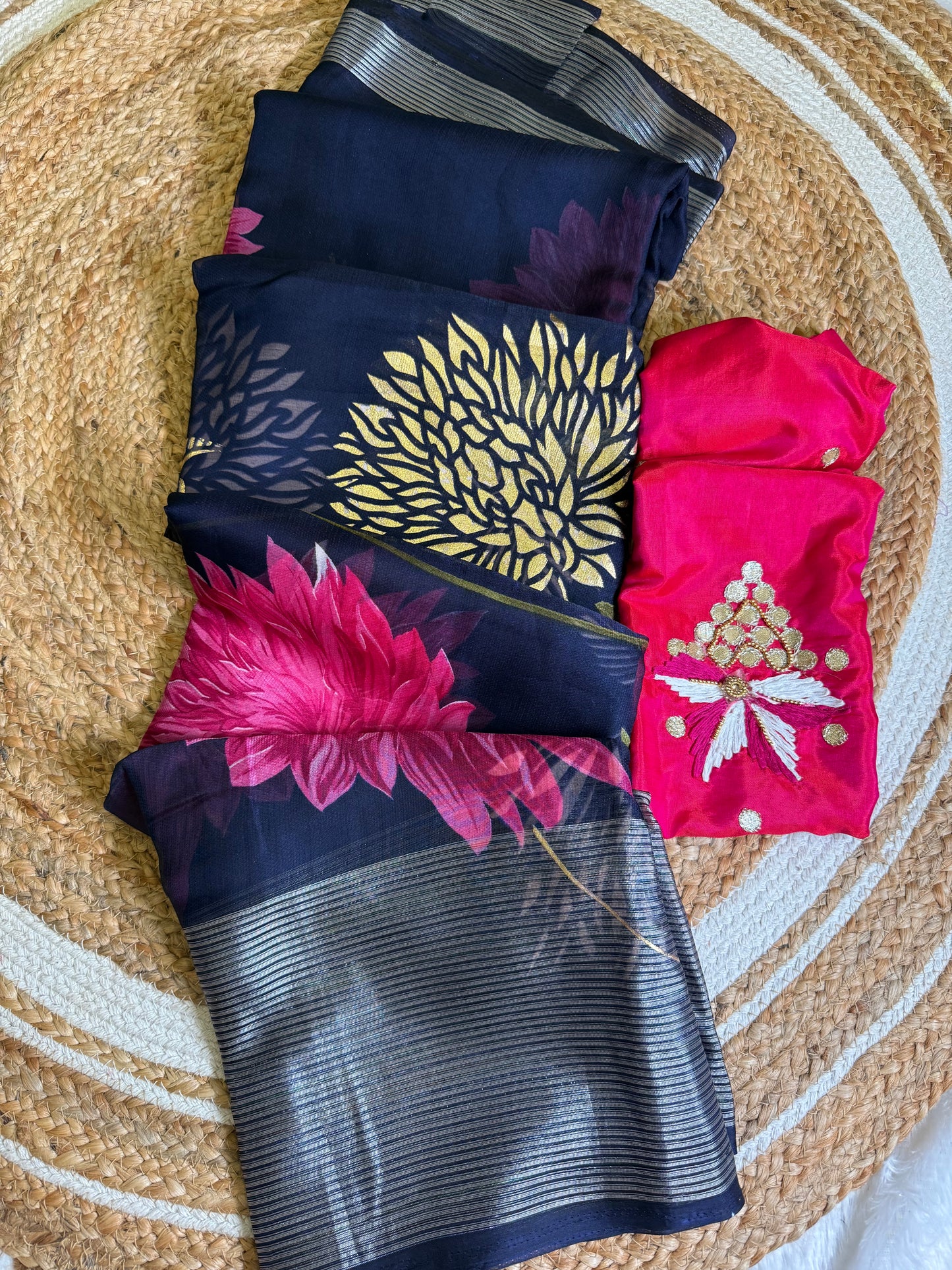 Pure Soft Organza Saree with Hand-Painted Floral Design & Silver Foil Outline | Thread Work Blouse – ₹949/-Only