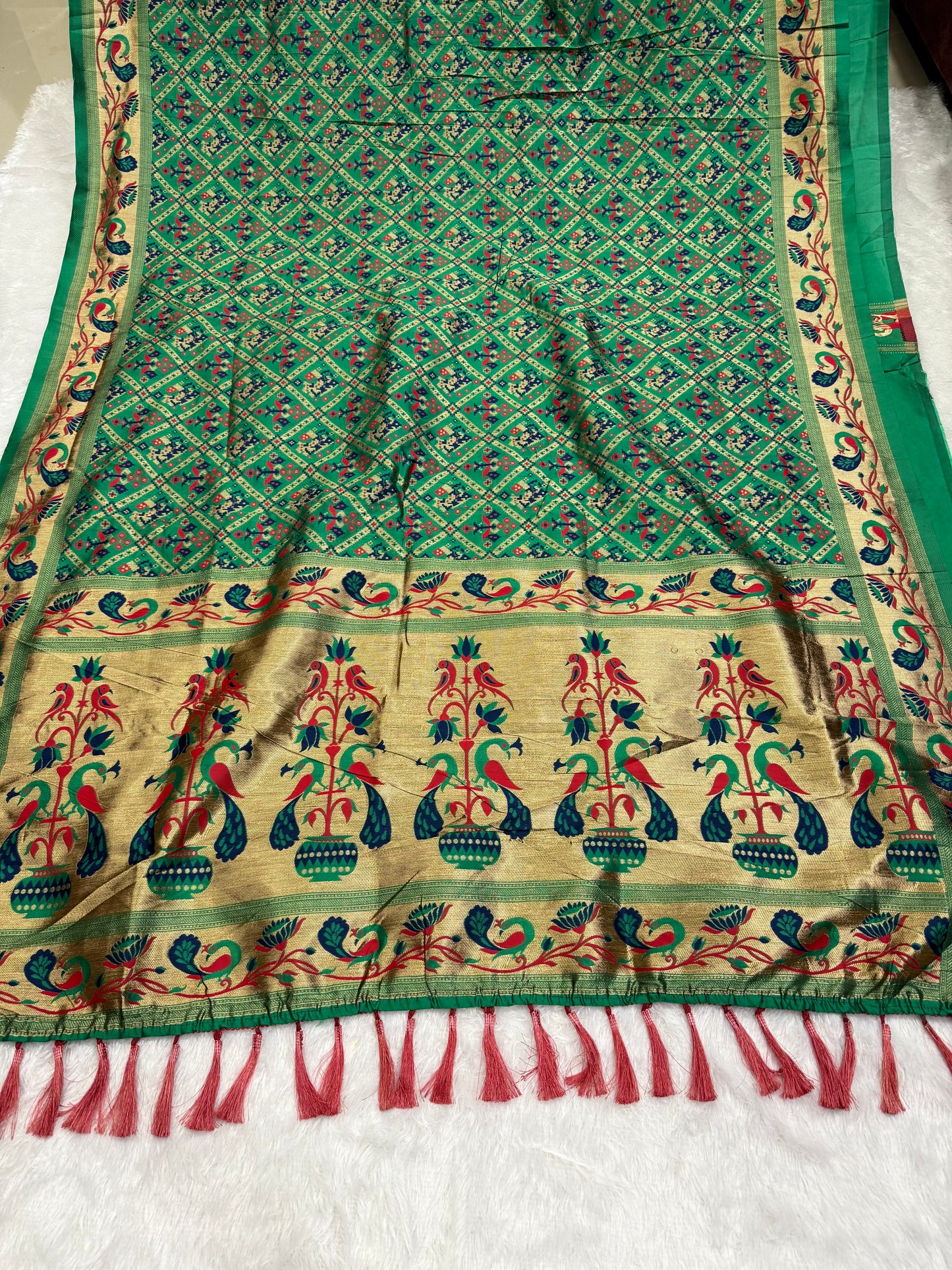 Heavy Banarasi Patola Silk Saree with Paithani Border & Pallu – ₹899 Only