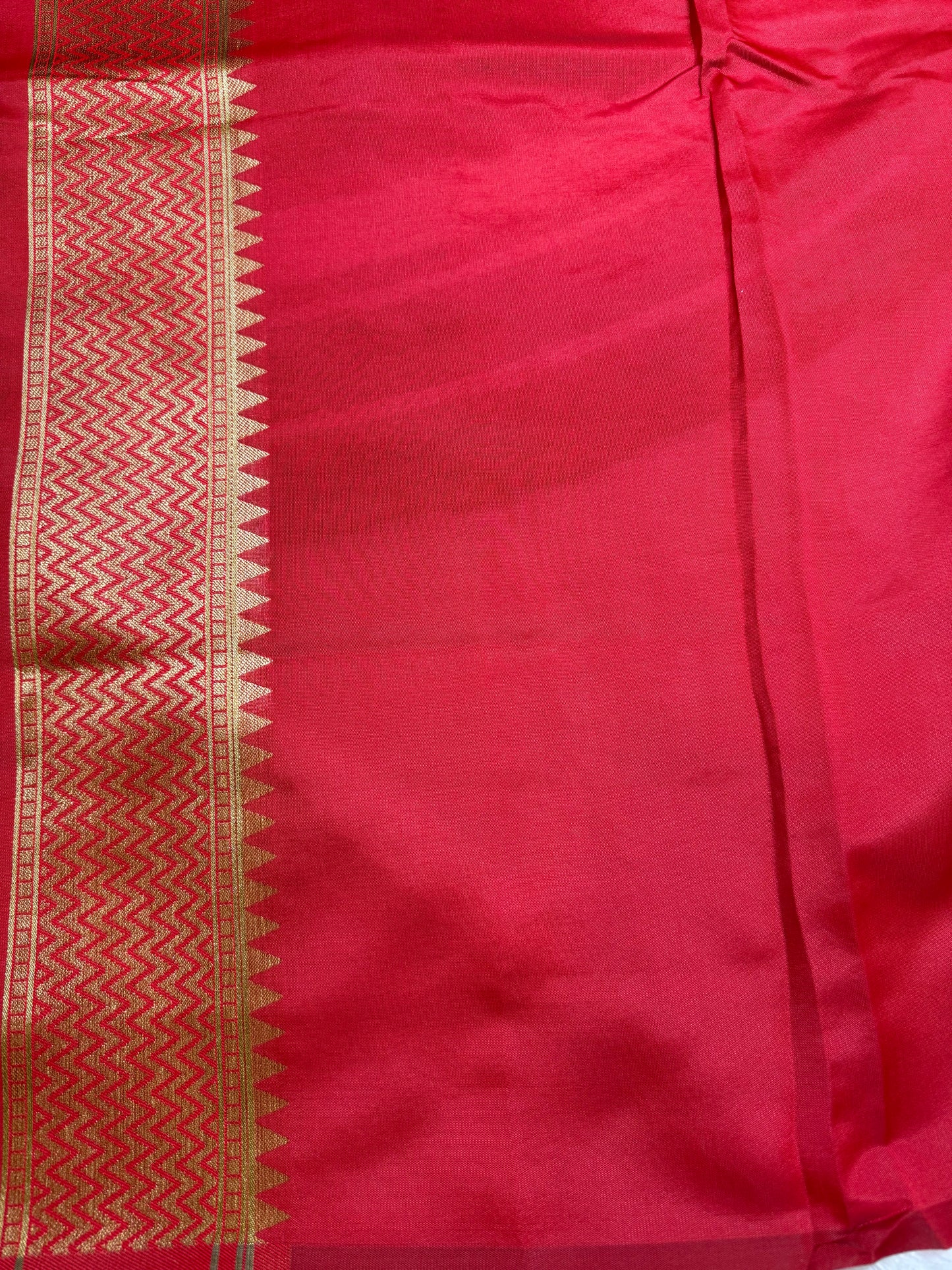 Royal Patola Banarasi Silk Saree with Rich Zari Weaving – ₹899 Only