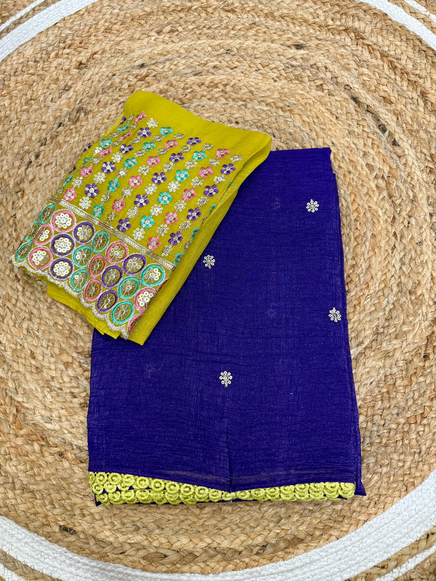 Crunchy Silk Saree with Contrast Heavy Blouse & Matching Lace Border